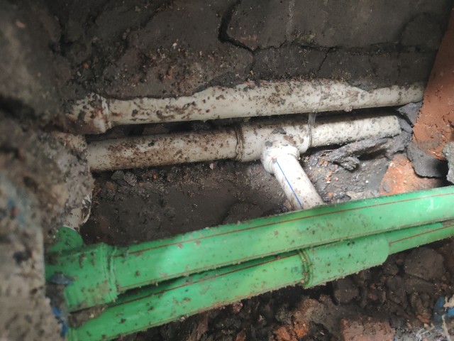 平川地区消防水管漏水检测维修.客厅漏水检测维修